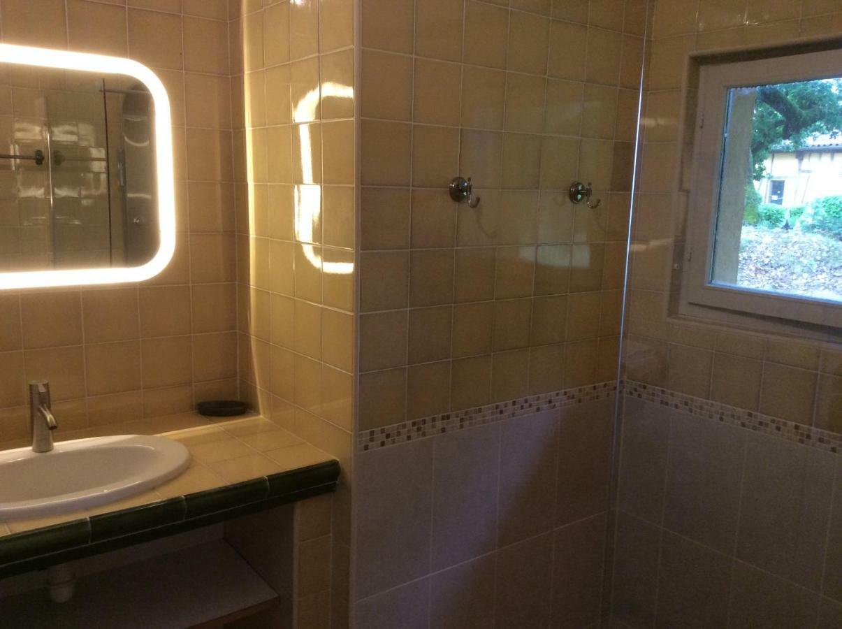 Domaine De Hongrie Hotel Nogaro Kültér fotó